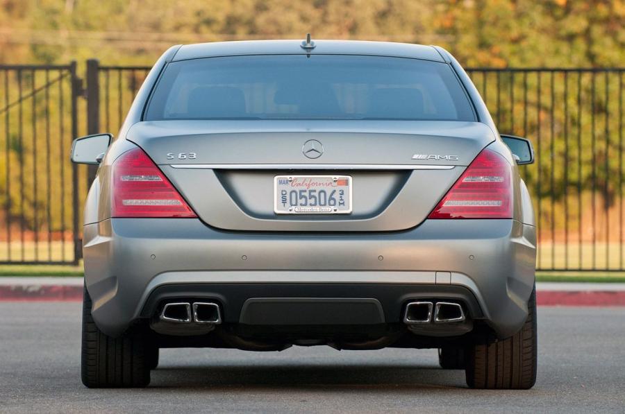  Mercedes-Benz S63 AMG 2012 года  (фото 5 из 50)